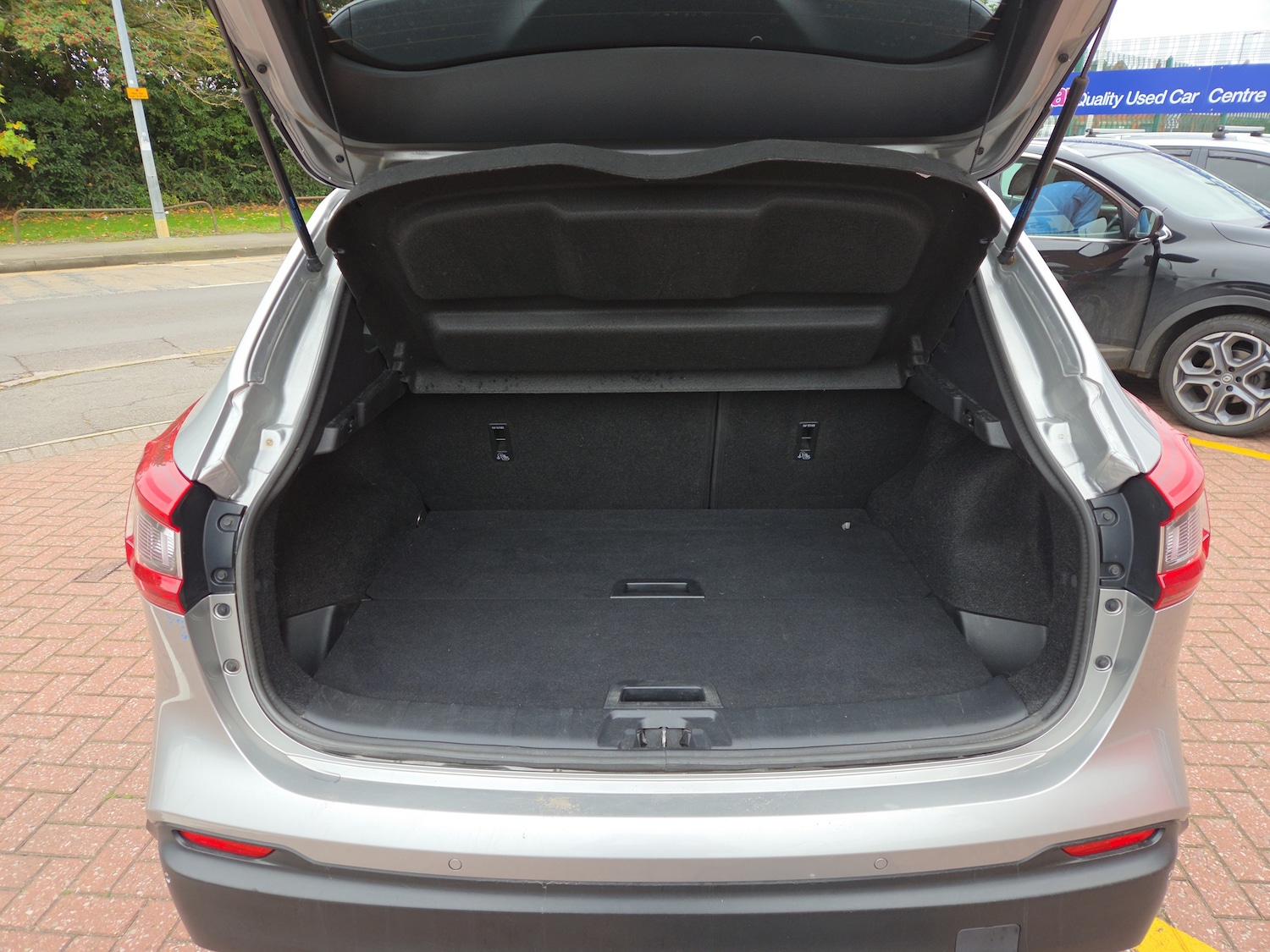 Used Nissan Qashqai 2017 for sale - 76875066: Photo 9