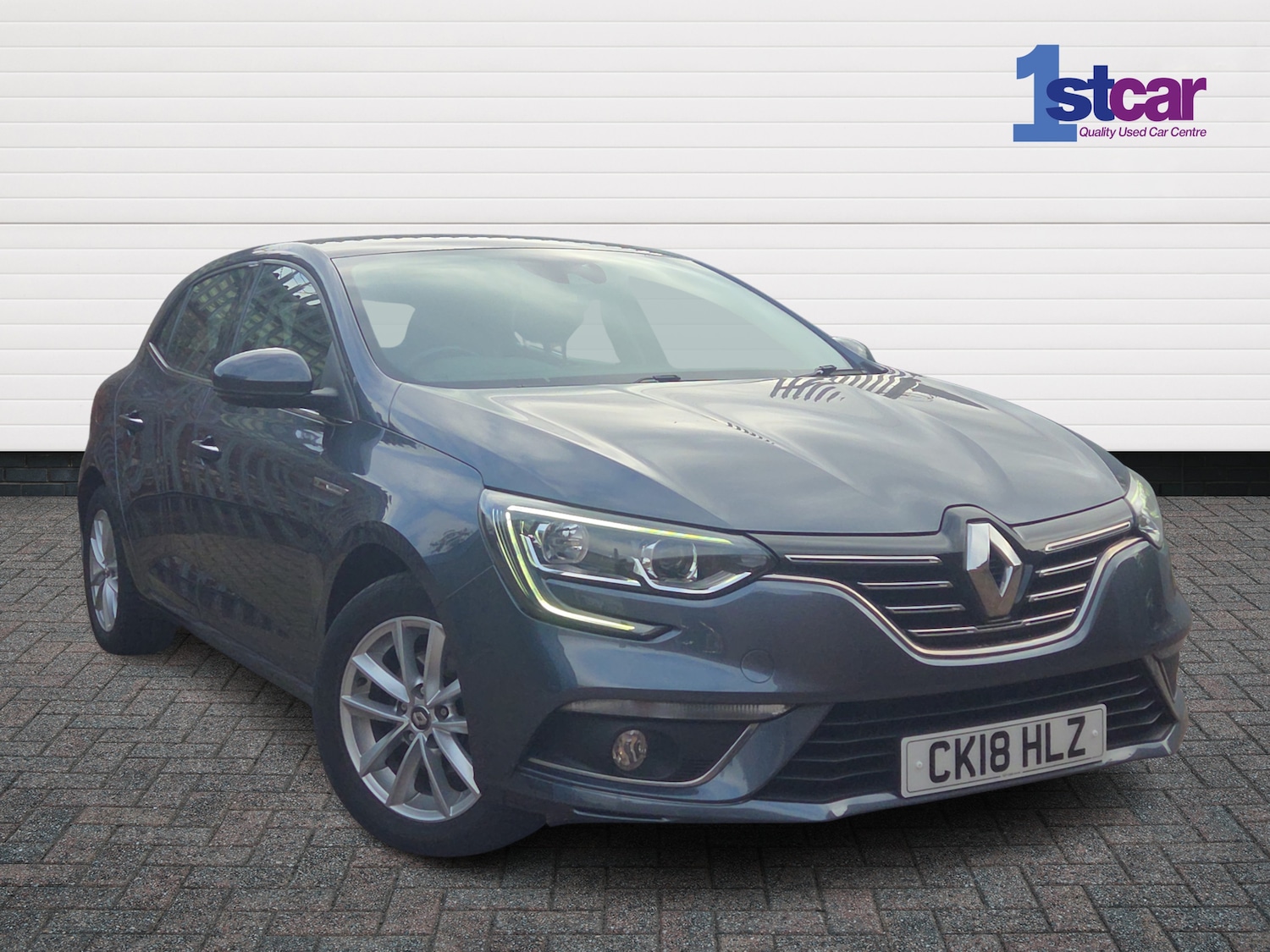 Used Renault Megane 2018 for sale - 76229530: Photo 1