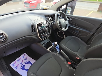 Used Renault Captur 2019 for sale - 77826578: Photo