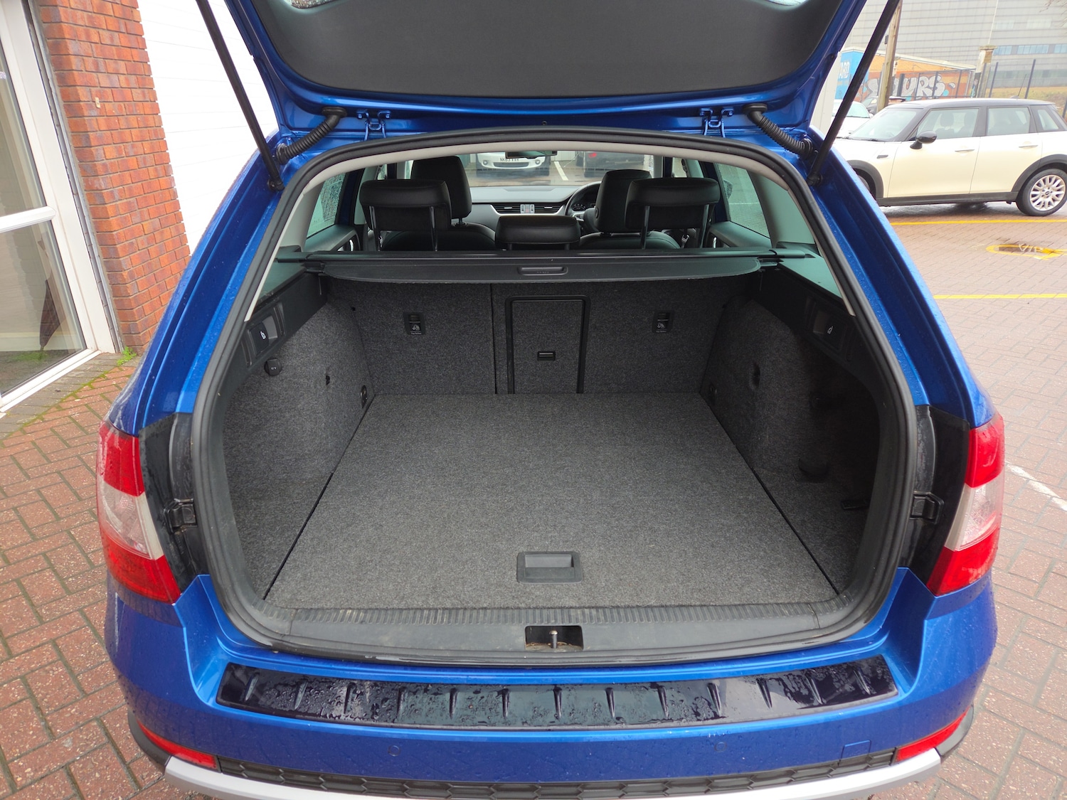 Used Skoda Octavia 2015 for sale - 77526227: Photo 9