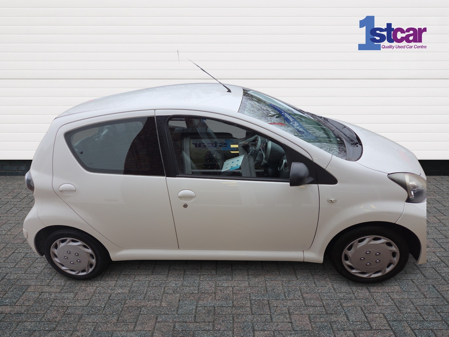 Used Toyota AYGO 2013 for sale - 77067944: Photo 4