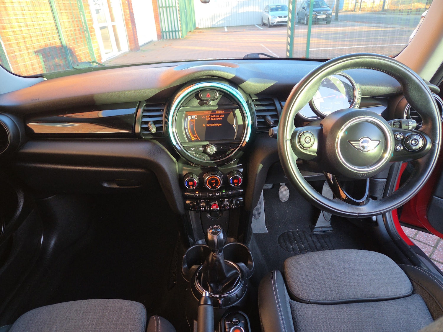 Used MINI Hatch 2015 for sale - 76760740: Photo 8