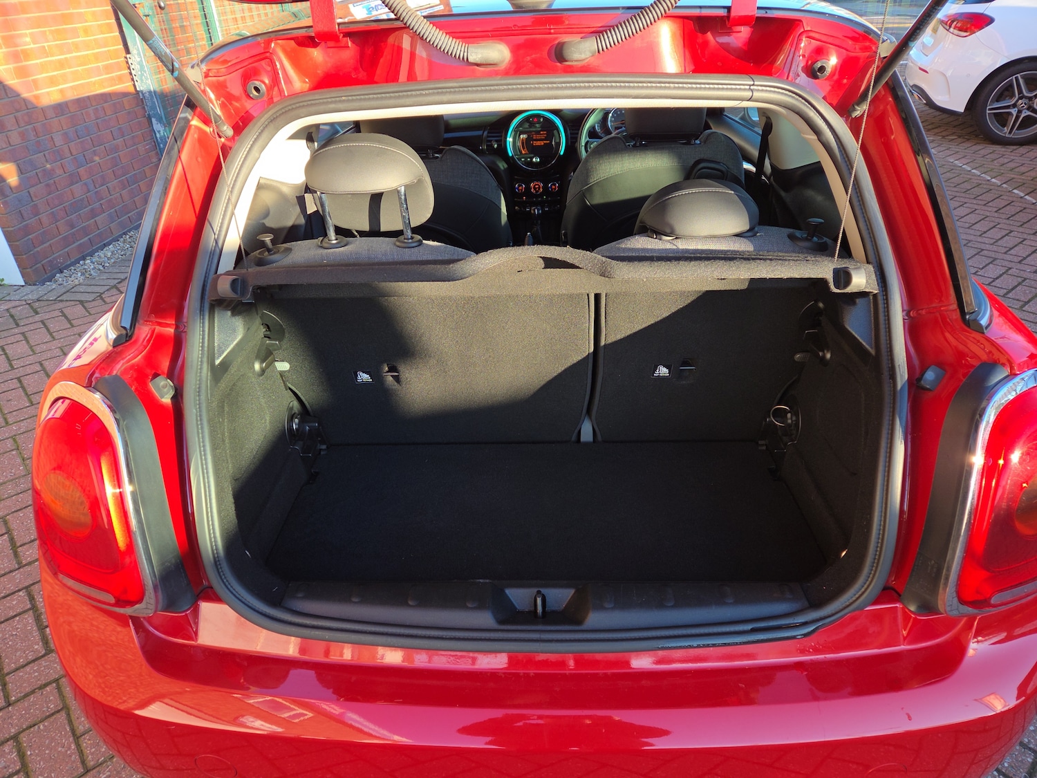 Used MINI Hatch 2015 for sale - 76760740: Photo 9