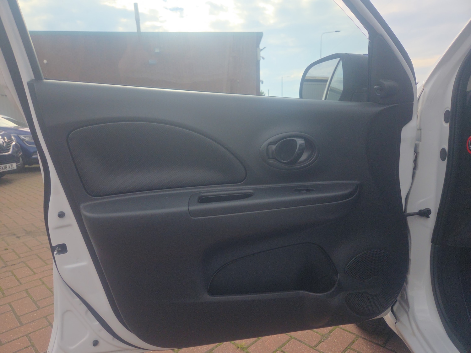 Used Nissan Micra 2015 for sale - 76155298: Photo 11