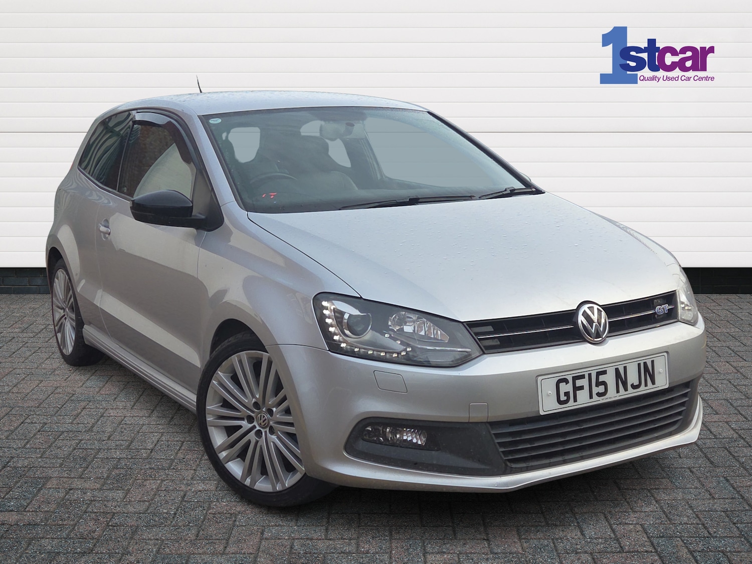 Used Volkswagen Polo 2015 for sale - 76501104: Photo 1