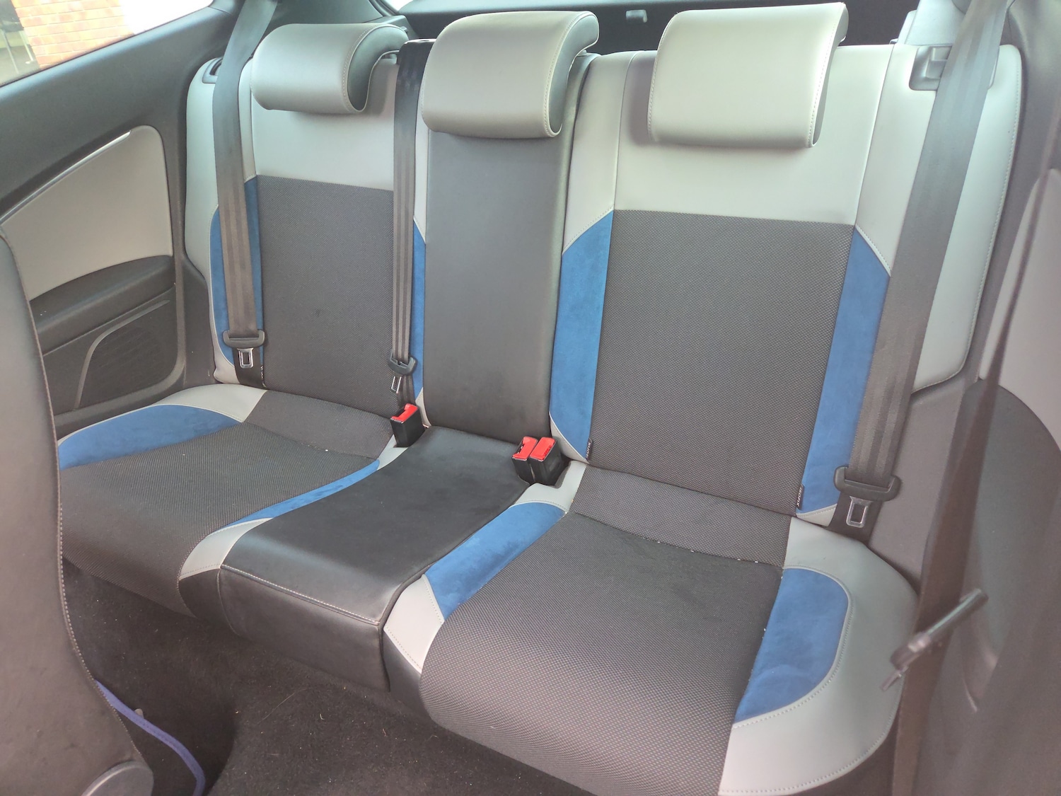 Used Volkswagen Polo 2015 for sale - 76501104: Photo 10