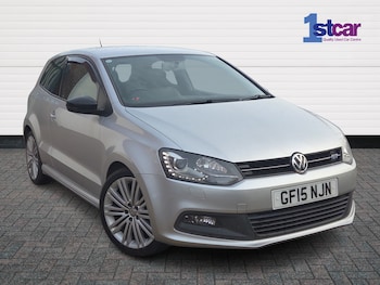 Used Volkswagen Polo 2015 for sale - 76501104: Photo