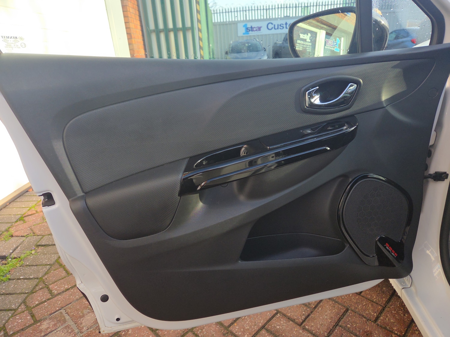 Used Renault Clio 2014 for sale - 77205782: Photo 11