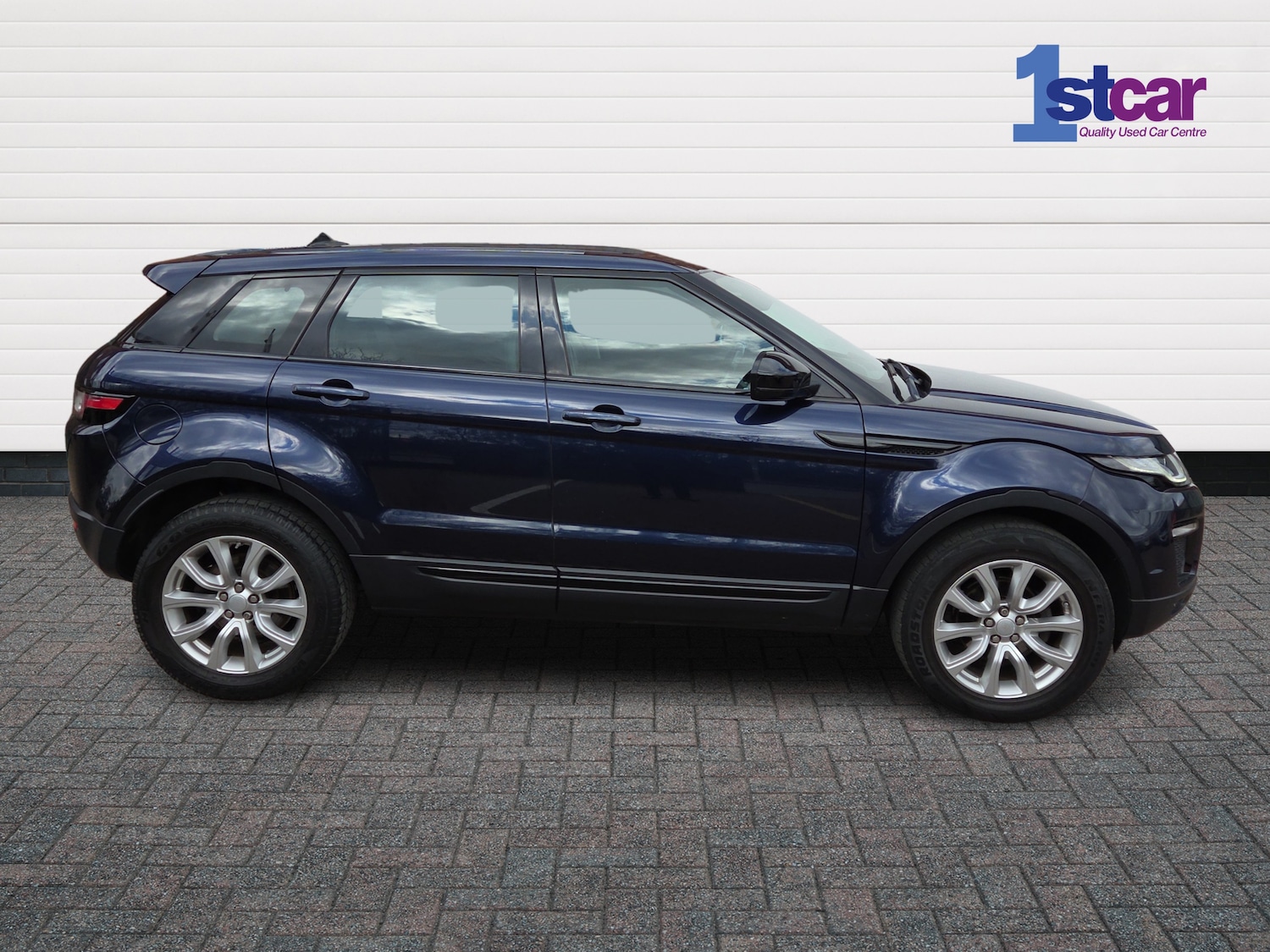 Used Land Rover Range Rover Evoque 2015 for sale - 77911326: Photo 4