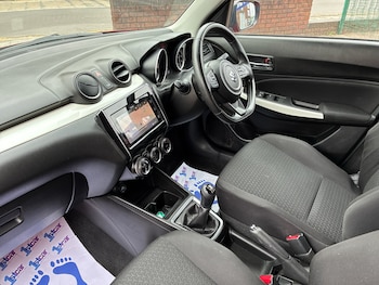 Used Suzuki Swift 2017 for sale - 75610834: Photo