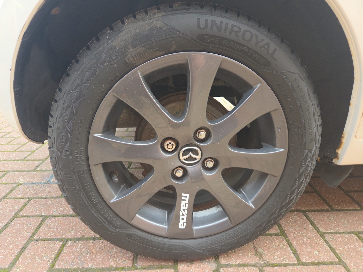 Used Mazda Mazda2 2014 for sale - 76501108: Photo 5