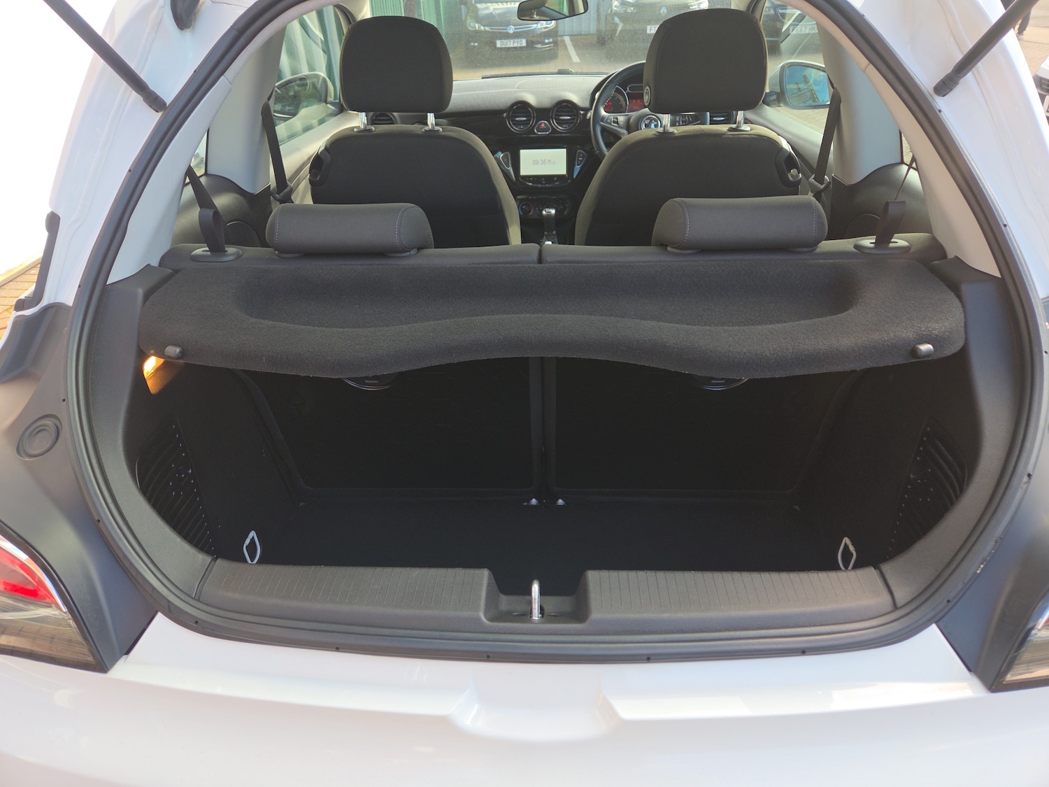 Used Vauxhall ADAM 2015 for sale - 77927488: Photo 9