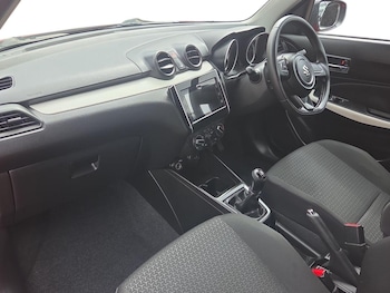 Used Suzuki Swift 2018 for sale - 79294092: Photo