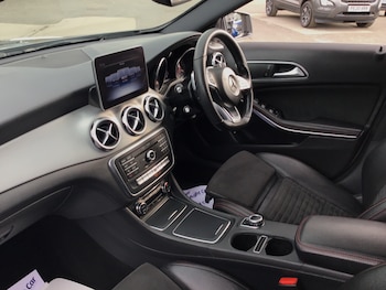 Used Mercedes-Benz GLA 2018 for sale - 79226760: Photo