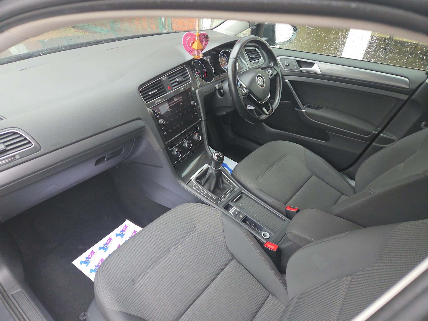 Used Volkswagen Golf 2019 for sale - 77193724: Photo 2