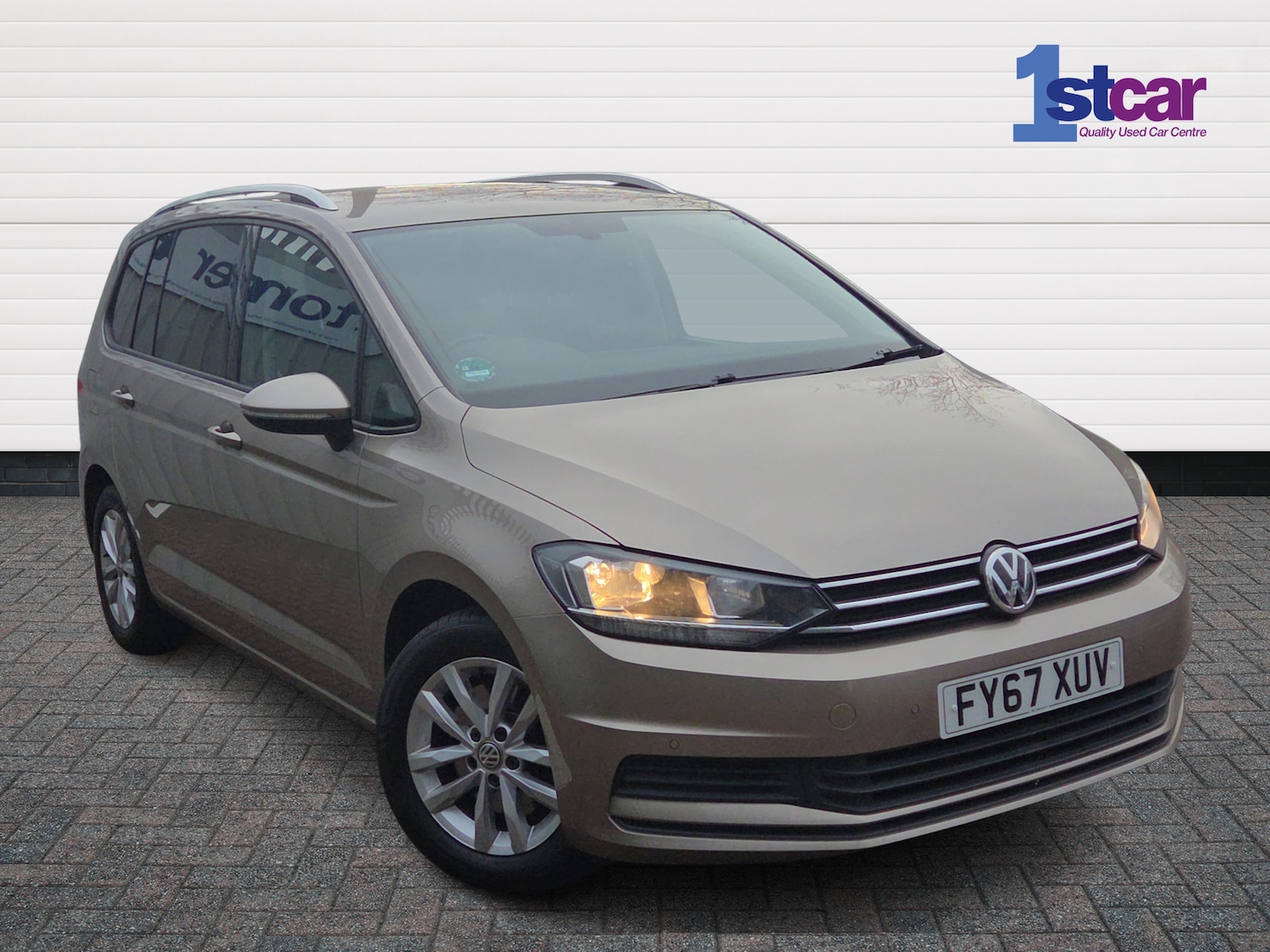 Used Volkswagen Touran 2017 for sale - 76928096: Photo 1