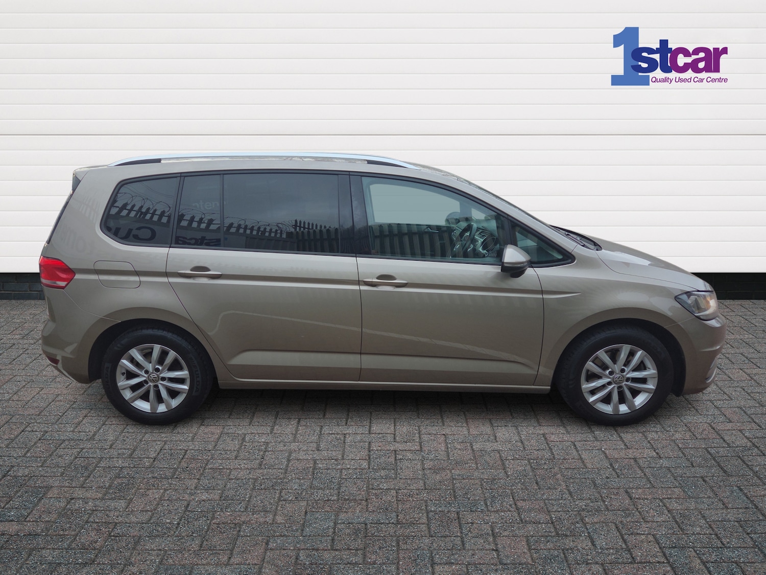 Used Volkswagen Touran 2017 for sale - 76928096: Photo 4