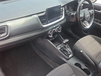 Used Kia Stonic 2023 for sale - 79294101: Photo