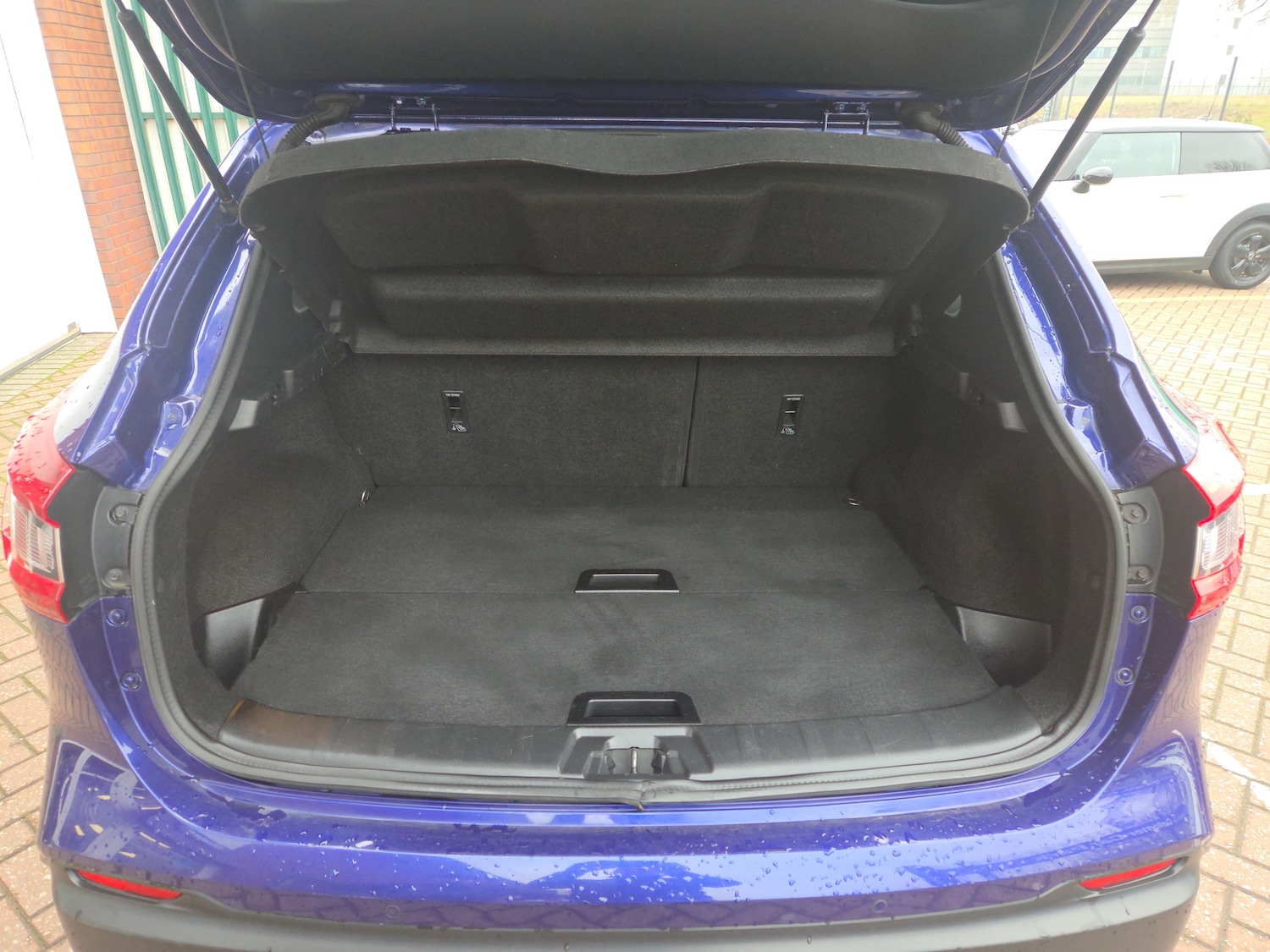 Used Nissan Qashqai 2018 for sale - 77293497: Photo 9