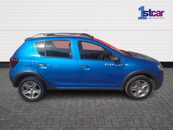 Used Dacia Sandero Stepway 2016 for sale - 76062576: Photo