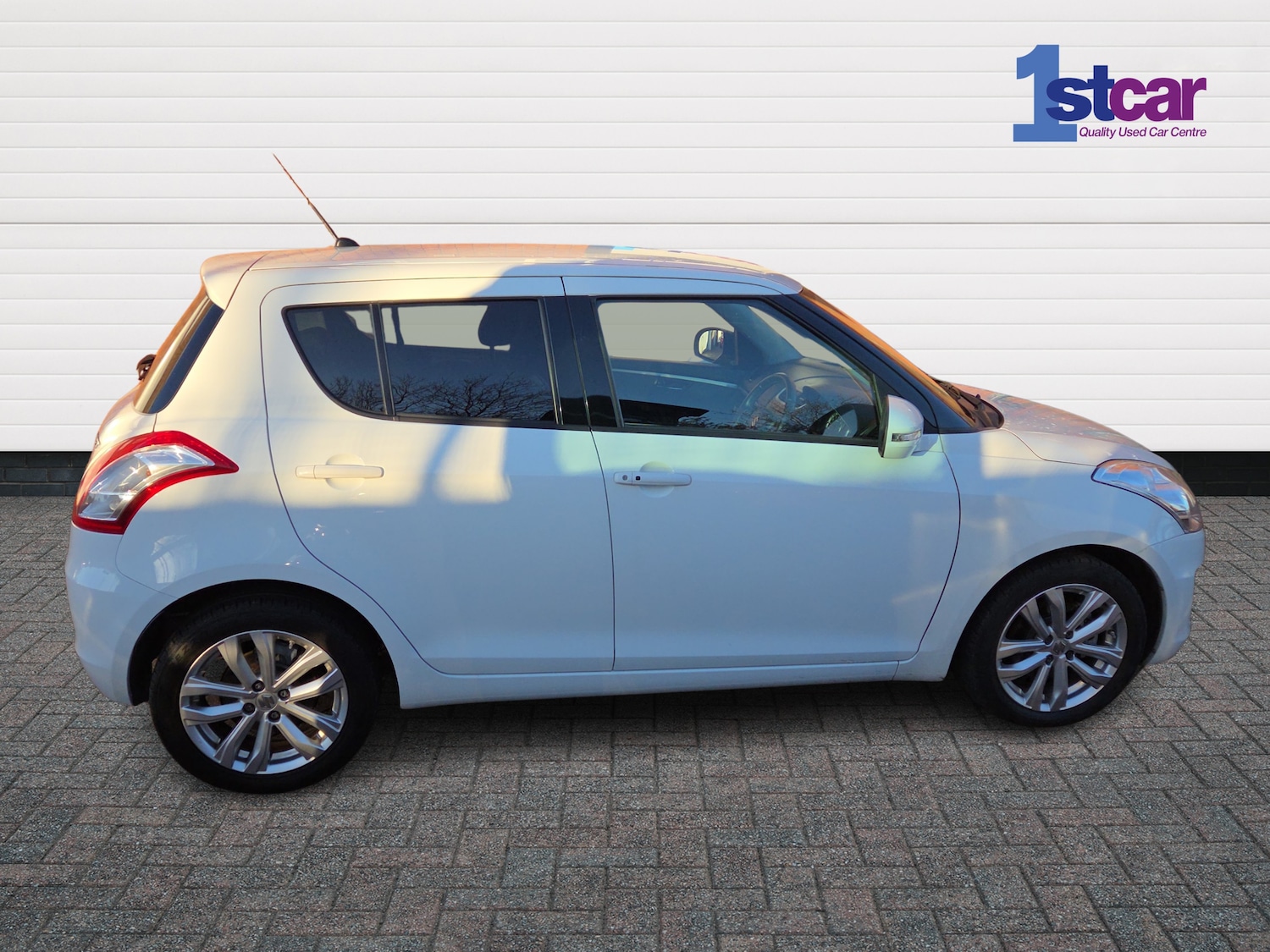 Used Suzuki Swift 2015 for sale - 77480235: Photo 4