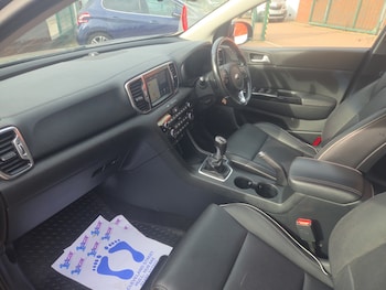 Used Kia Sportage 2017 for sale - 76241857: Photo