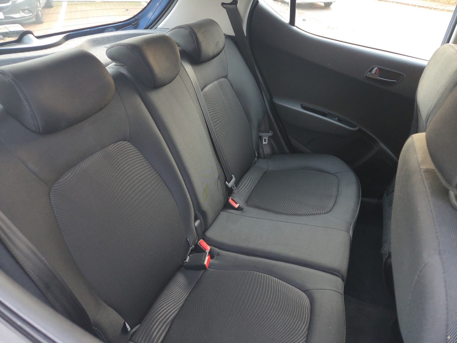 Used Hyundai i10 2017 for sale - 76928098: Photo 10