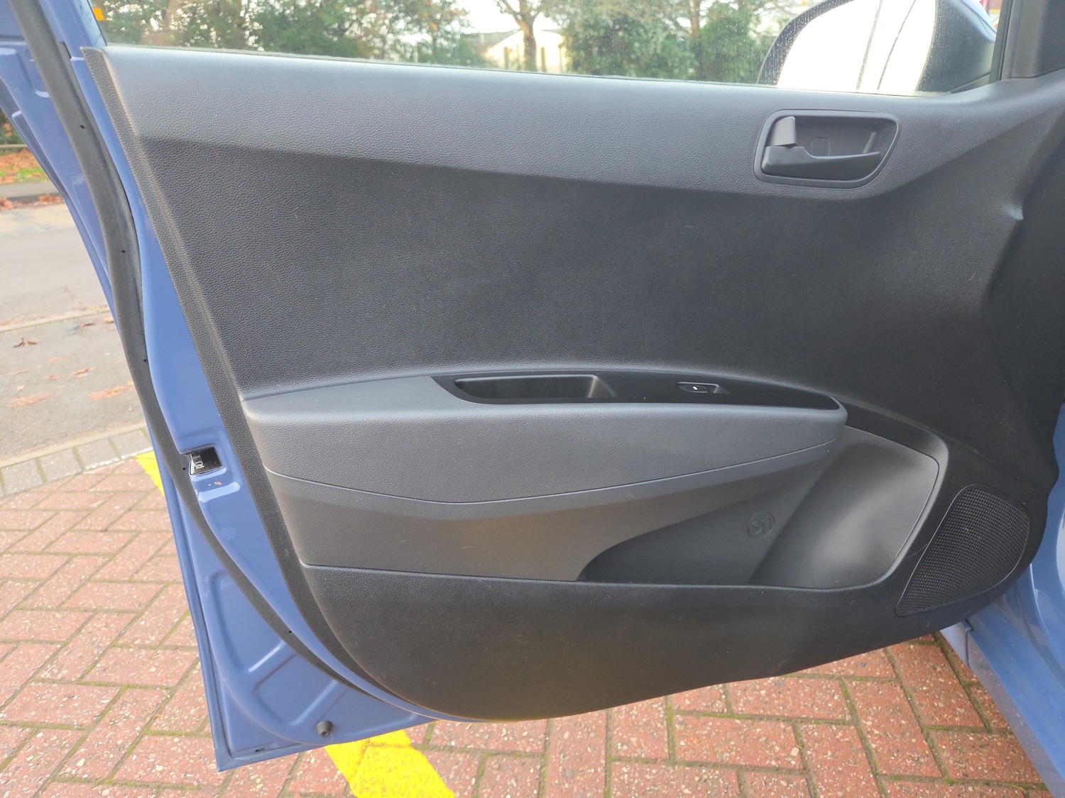 Used Hyundai i10 2017 for sale - 76928098: Photo 11