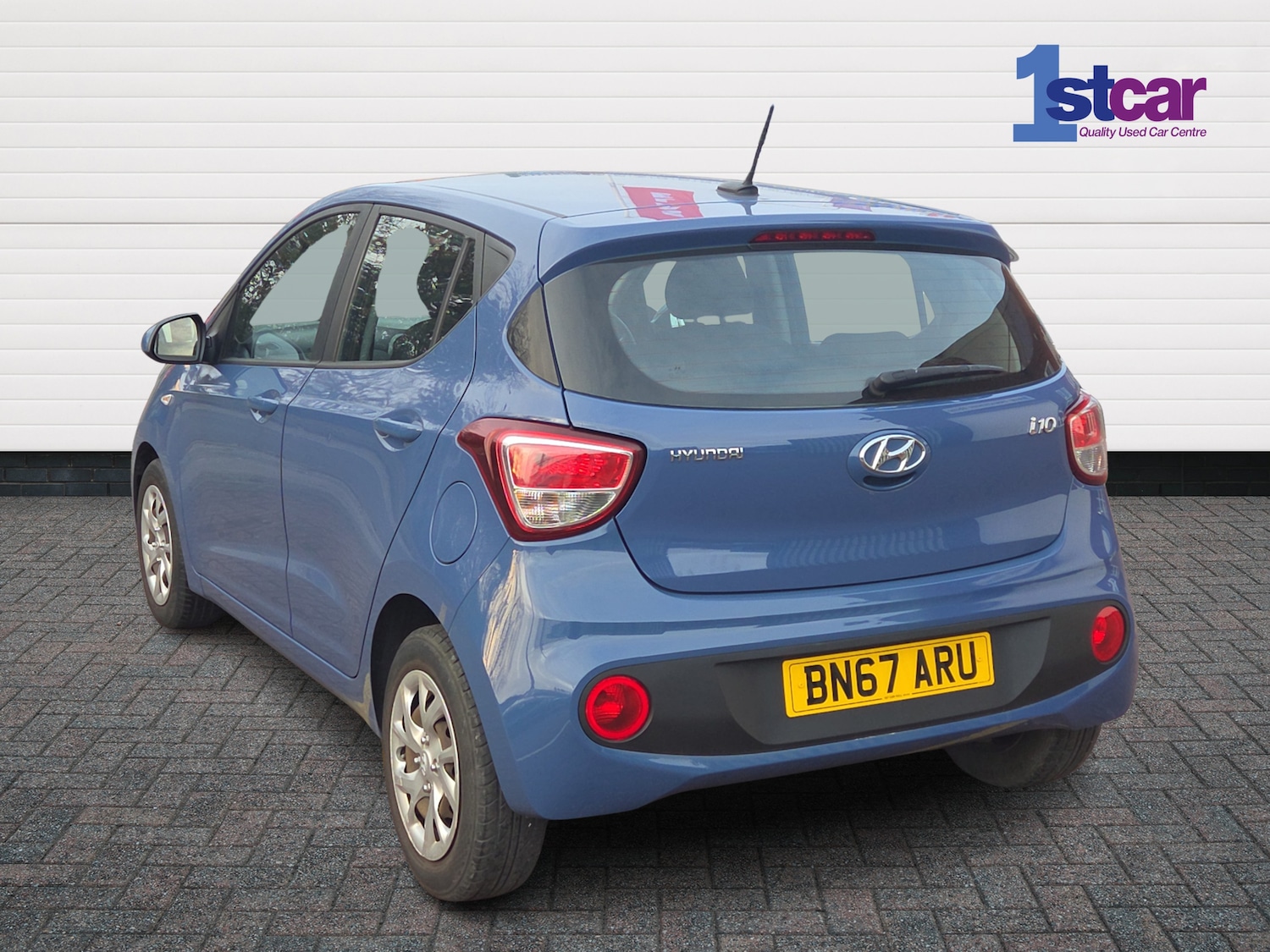 Used Hyundai i10 2017 for sale - 76928098: Photo 3