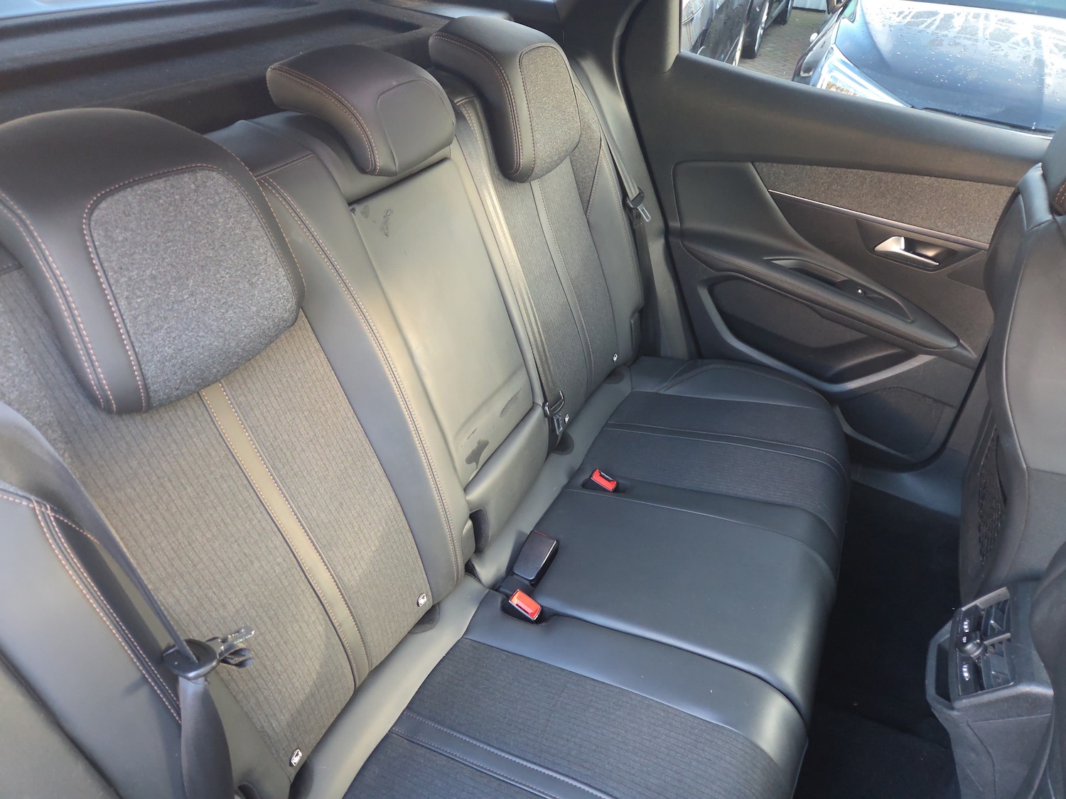 Used Peugeot 3008 2017 for sale - 77205784: Photo 10