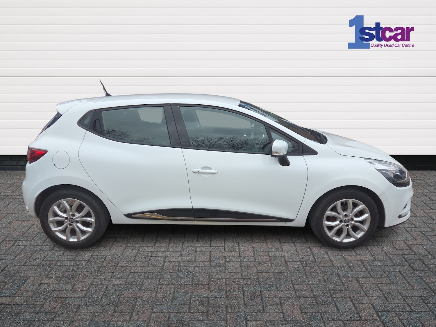 Used Renault Clio 2017 for sale - 76597753: Photo 4