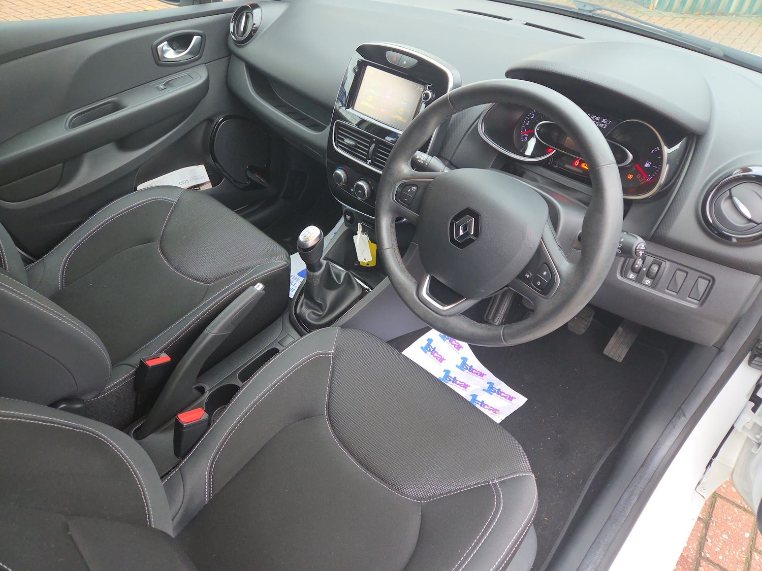 Used Renault Clio 2017 for sale - 76597753: Photo 6
