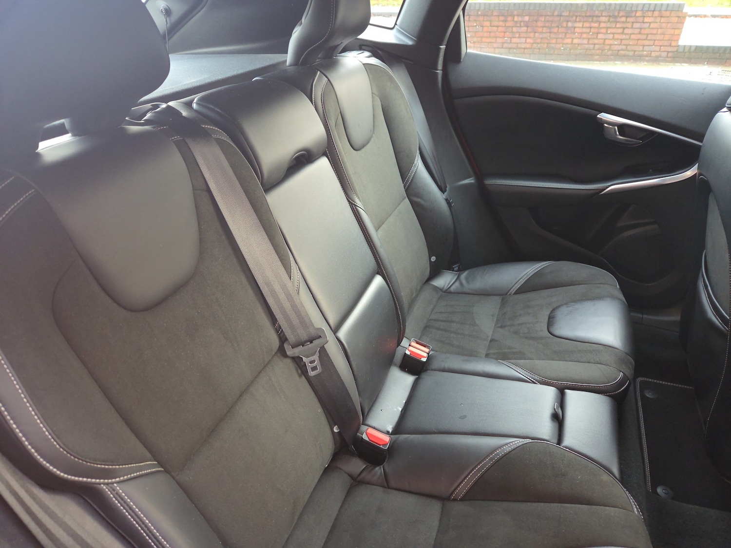 Used Volvo V40 2015 for sale - 77205787: Photo 10