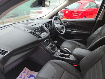 Used Ford Kuga 2016 for sale - 76977947: Photo