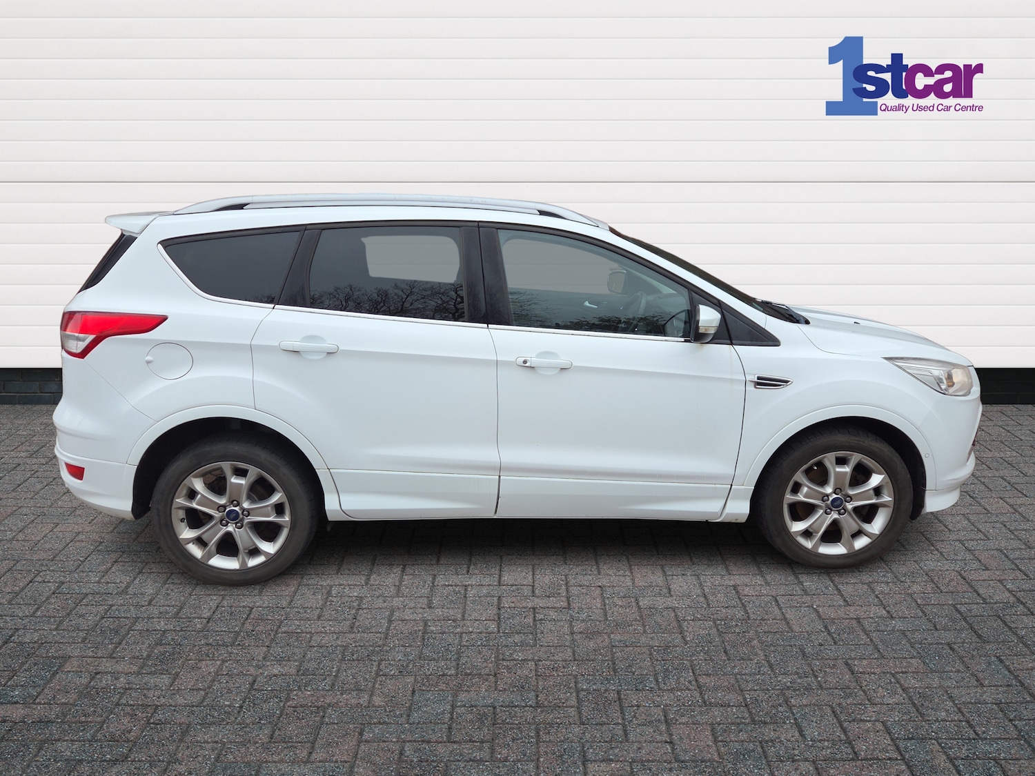 Used Ford Kuga 2016 for sale - 76977947: Photo 4