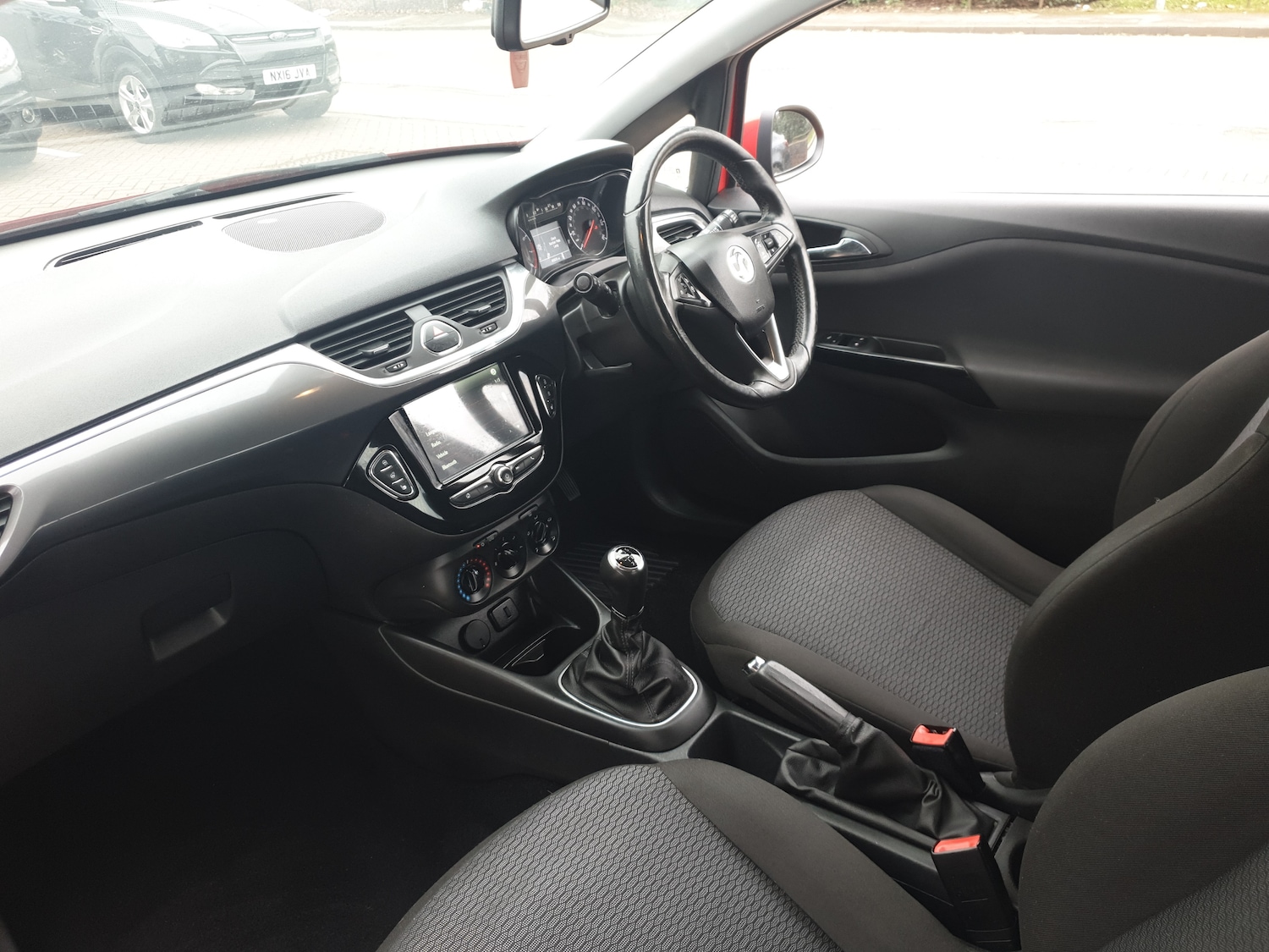 Used Vauxhall Corsa 2017 for sale - 77911329: Photo 2