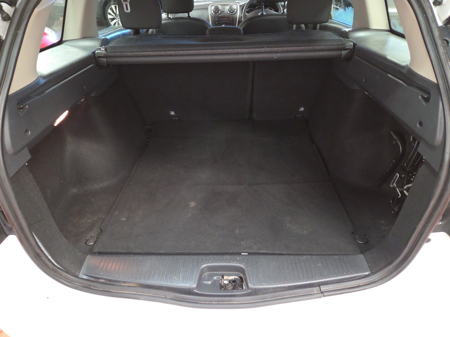 Used Dacia Logan MCV 2016 for sale - 76661122: Photo 9