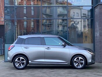 Used Suzuki Swift 2024 for sale - 78420354: Photo