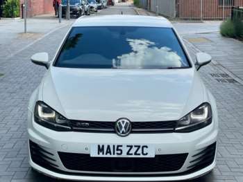 Used Volkswagen Golf 2015 for sale - 74787600: Photo