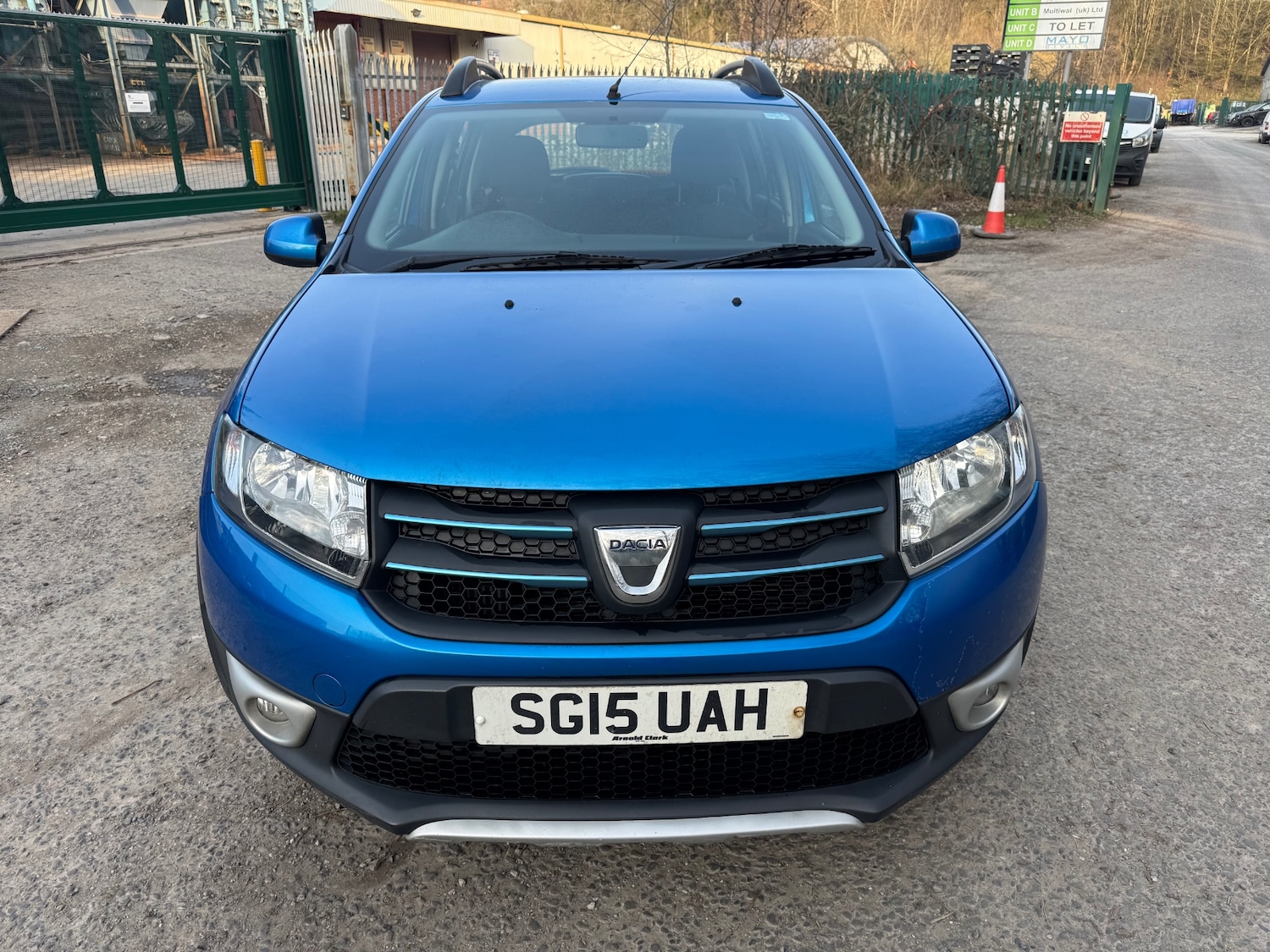 Used Dacia Sandero Stepway 2015 for sale - 77983831: Photo 2