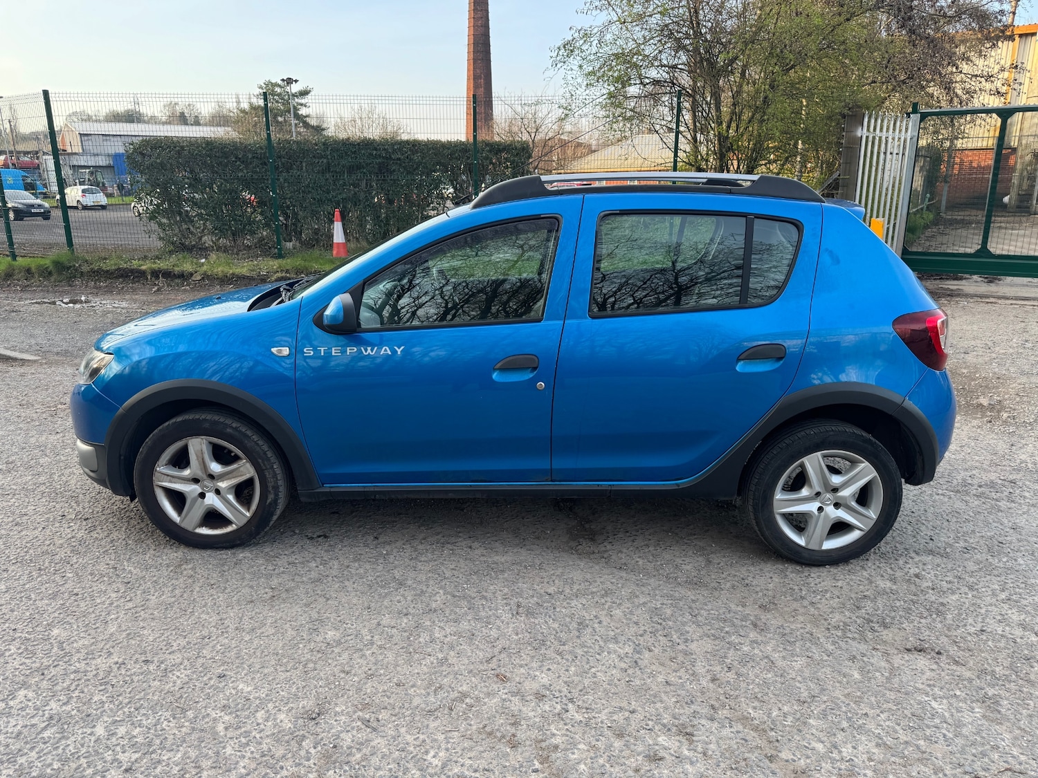 Used Dacia Sandero Stepway 2015 for sale - 77983831: Photo 4