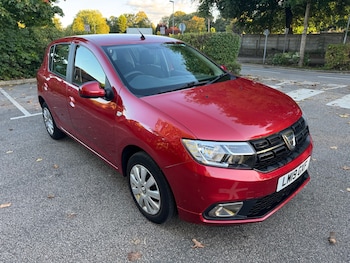 Used Dacia Sandero 2019 for sale - 76036015: Photo