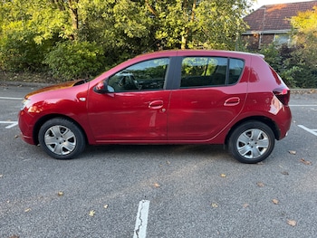 Used Dacia Sandero 2019 for sale - 76036015: Photo