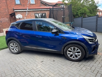 Used Renault Captur 2021 for sale - 78572609: Photo