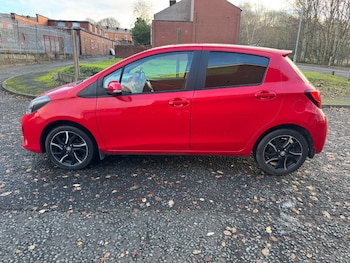Used Toyota Yaris 2015 for sale - 76848919: Photo