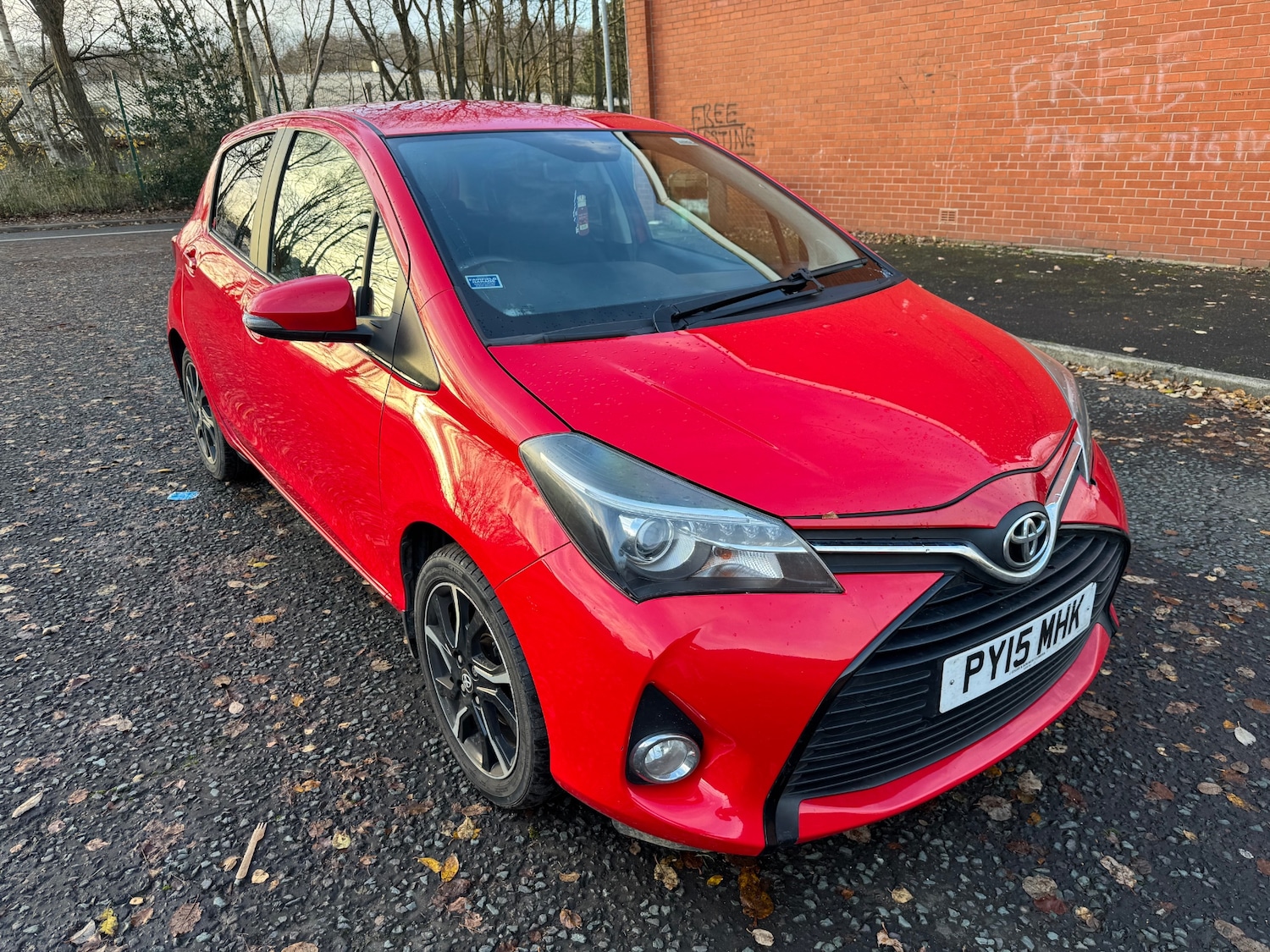 Used Toyota Yaris 2015 for sale - 76848919: Photo 8