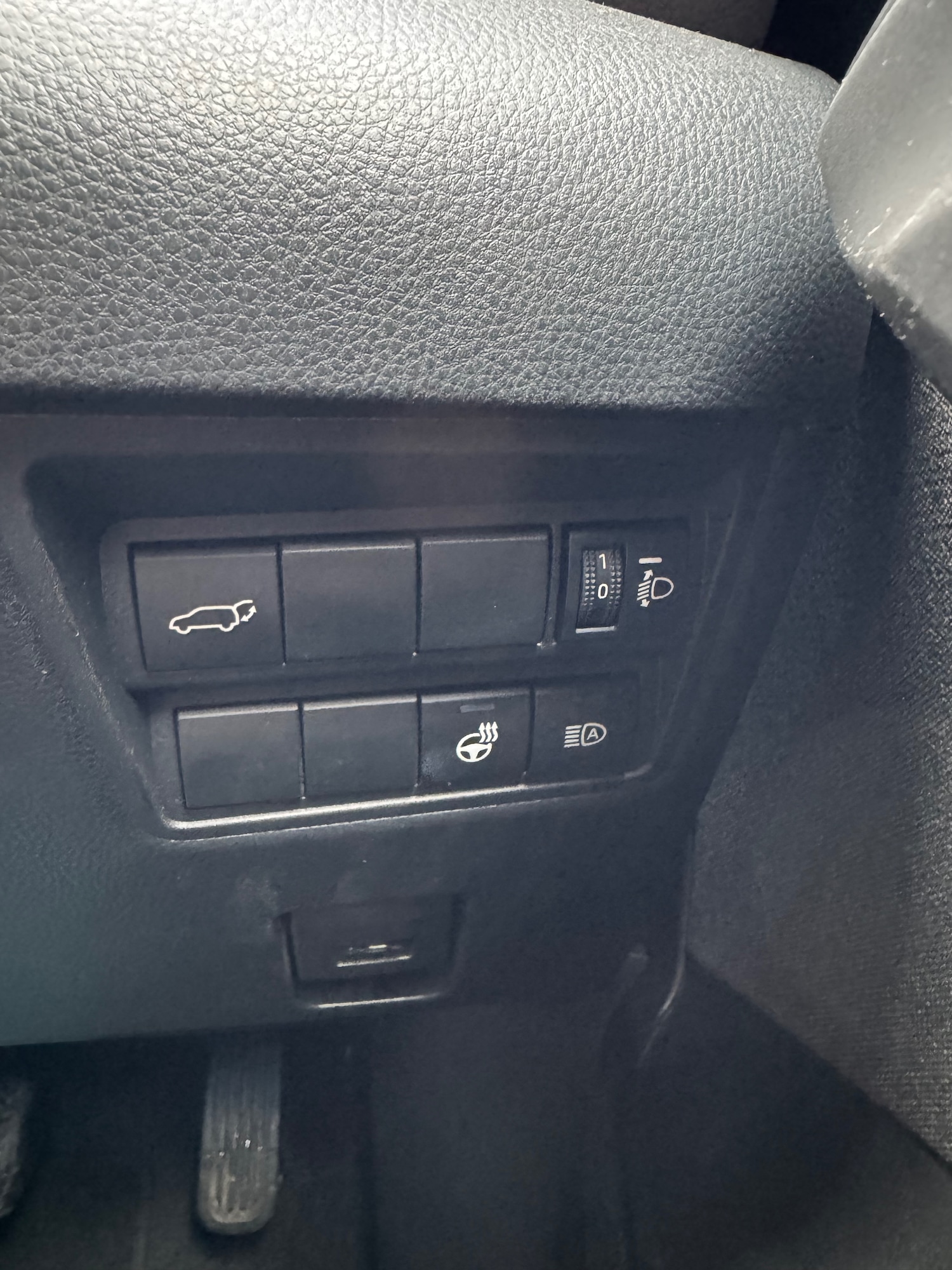 Used Toyota Yaris Cross 2022 for sale - 77852675: Photo 18