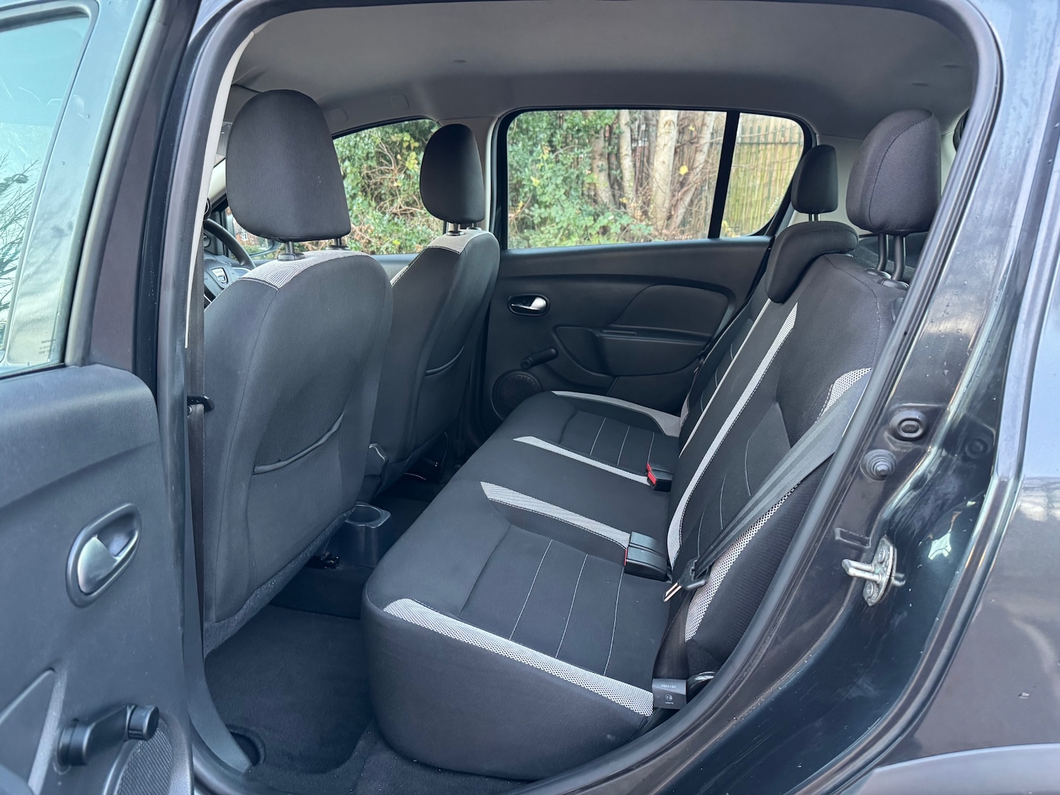 Used Dacia Sandero Stepway 2020 for sale - 76649773: Photo 12