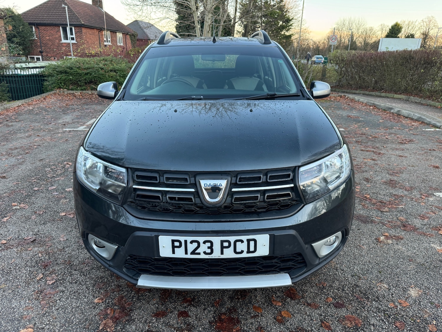 Used Dacia Sandero Stepway 2020 for sale - 76649773: Photo 2