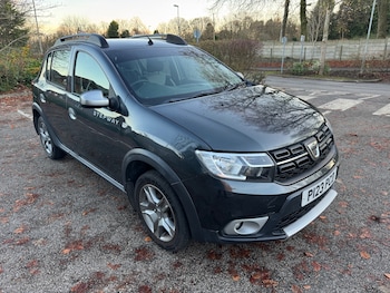 Used Dacia Sandero Stepway 2020 for sale - 76649773: Photo